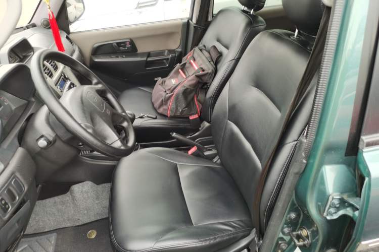 Used Leopaard Feiting 2008 2.0L Manual Two-Wheel Drive Left Front Seat