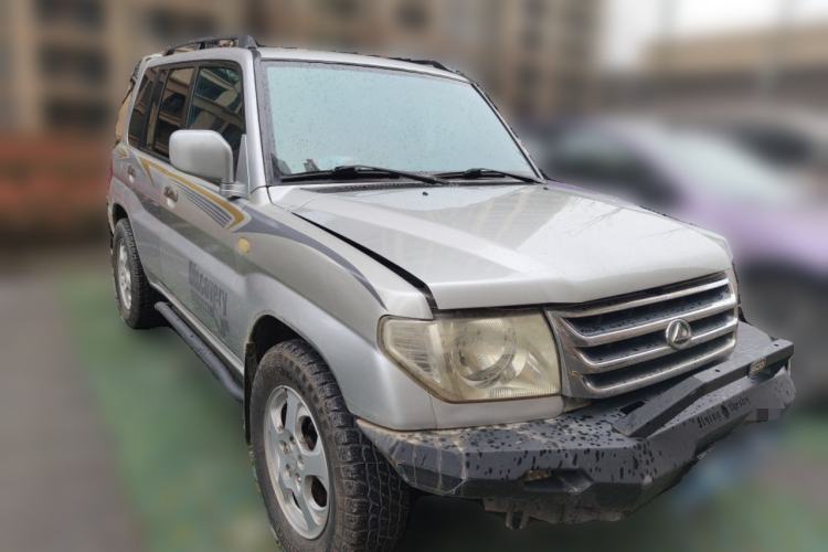 Used Leopaard Feiting 2009 2.0L 4x4 Luxury Edition Front Right 45 Deg