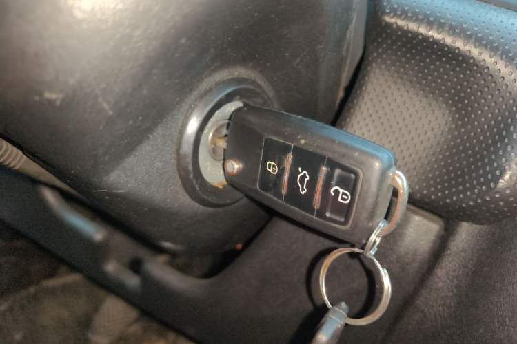 Used Leopaard Feiting 2009 2.0L 4x4 Luxury Edition Vehicle Key