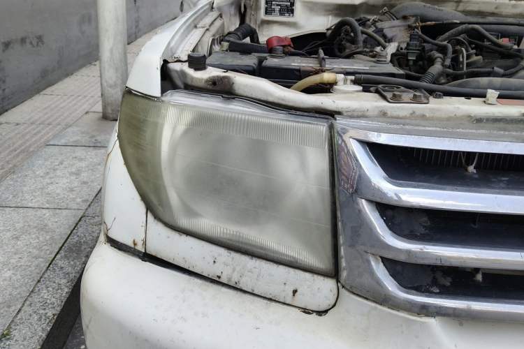 Used Leopaard Feiting 2009 2.0L 4x4 Standard Edition Right Front Headlight