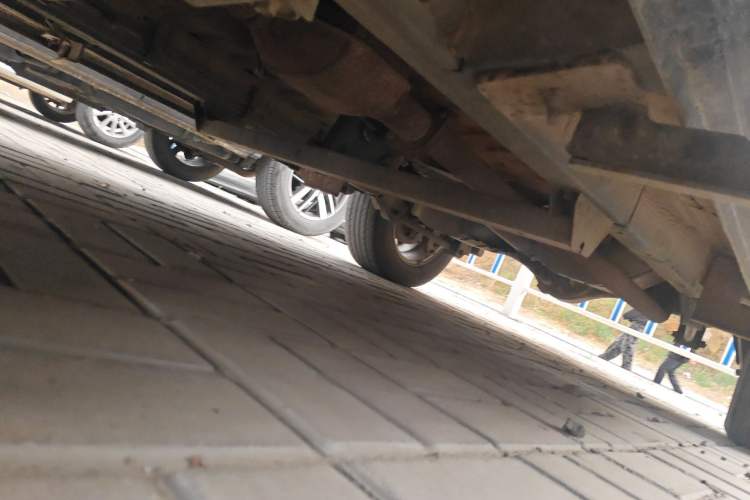 Used Leopaard Feiting 2010 Fashion Edition 1.5L Two-Wheel Drive Comfort Version Chassis Front Left