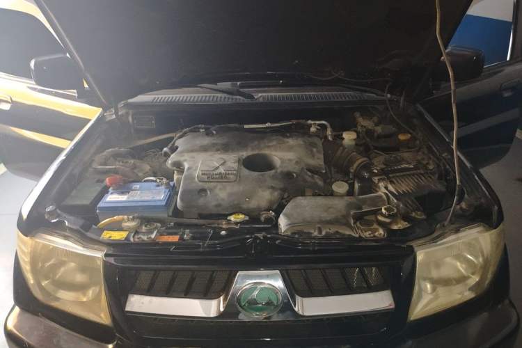 Used Leopaard Feiting 2013 Classic Edition 2.0L Two-Wheel Drive Standard Model Engine Bay