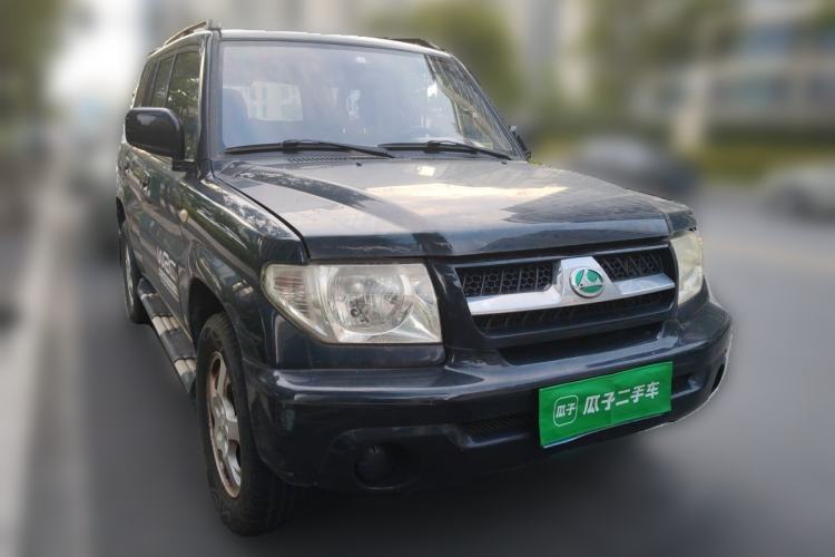 Used Leopaard Feiting 2013 Classic Edition 2.0L Two-Wheel Drive Standard Model Front Right 45 Deg
