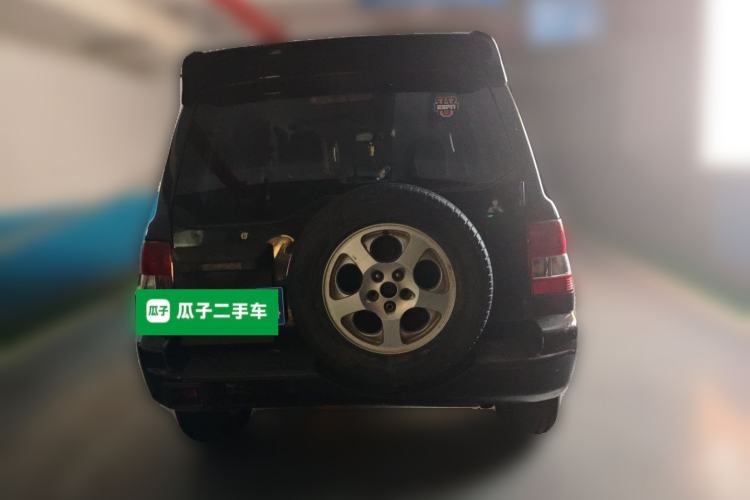 Used Leopaard Feiting 2013 Classic Edition 2.0L Two-Wheel Drive Standard Model Rear
