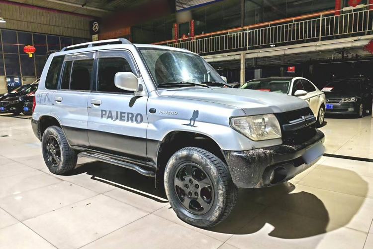 Used Leopaard Feiting 2013 Classic Edition 2.0L Two-Wheel Drive Standard Model Exterior 2