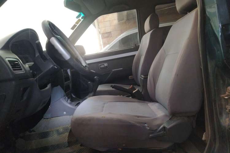 Used Leopaard Feiyang 2010 2.2L - YZK1022EAS Left Front Seat
