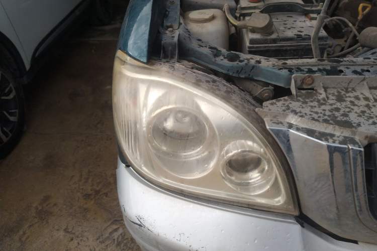 Used Leopaard Feiyang 2010 2.2L - YZK1022EAS Right Front Headlight