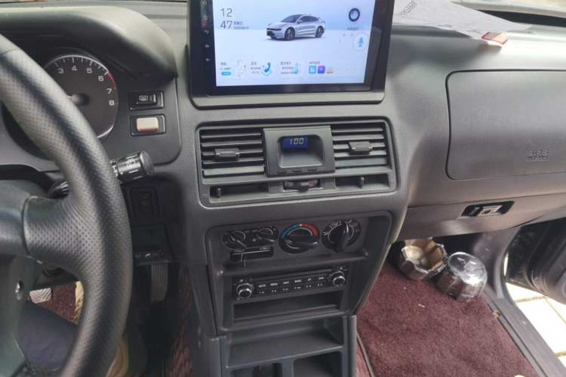 Used Leopaard Heijingang 2009 2.4L Manual Transmission 4x4 China Stage III Audio And AC Panel
