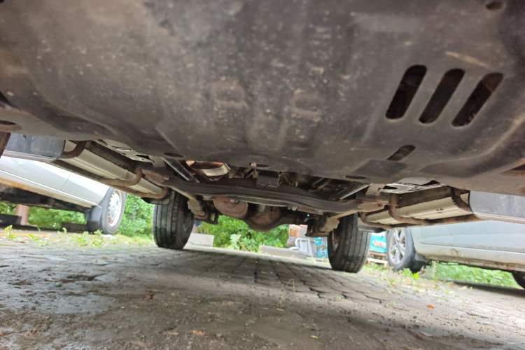 Used Leopaard Heijingang 2009 2.4L Manual Two-Wheel Drive Chassis Front