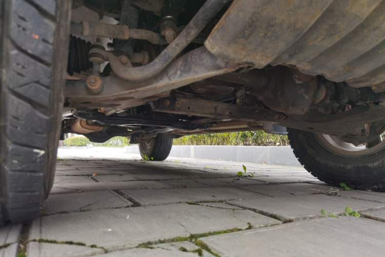 Used Leopaard Heijingang 2009 2.4L Manual Transmission 4x4 China Stage III Chassis Front Right