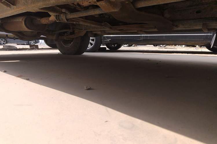 Used Leopaard Heijingang 2009 2.4L Manual 4x4 Chassis Front Right