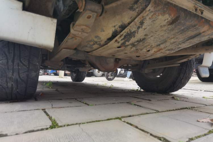 Used Leopaard Heijingang 2009 2.4L Manual Transmission 4x4 China Stage III Chassis Rear Left