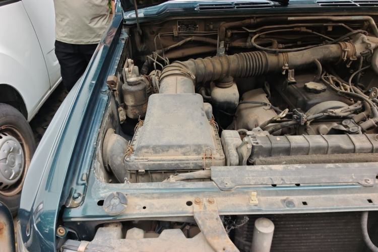 Used Leopaard Heijingang 2009 2.4L Manual Two-Wheel Drive Engine Bay Right