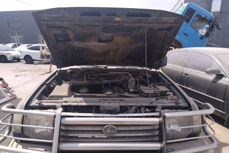 Used Leopaard Heijingang 2009 2.4L Manual 4x4 Engine Bay