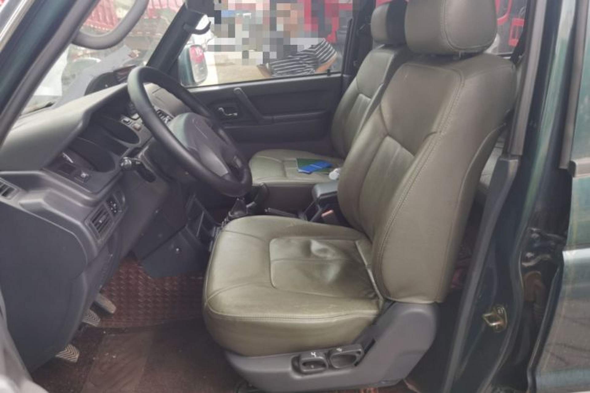 Used Leopaard Heijingang 2009 2.4L Manual Transmission 4x4 China Stage III Left Front Seat