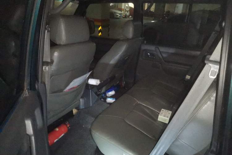 Used Leopaard Heijingang 2009 2.4L Manual 4x4 Left Rear Seat