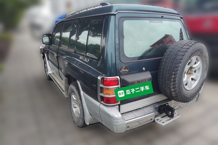Used Leopaard Heijingang 2009 2.4L Manual Transmission 4x4 China Stage III Rear Left 45 Deg