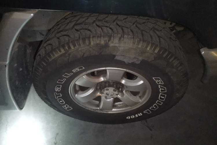 Used Leopaard Heijingang 2009 2.4L Manual 4x4 Right Front Wheel Hub