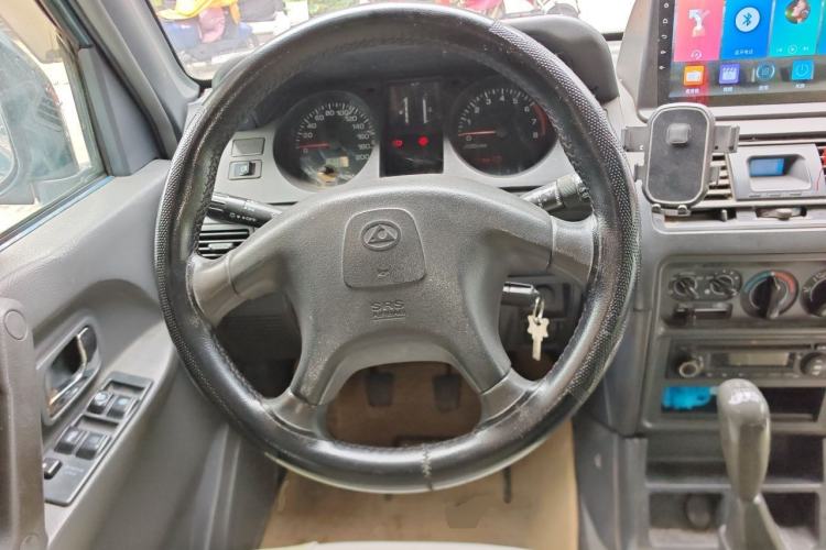 Used Leopaard Heijingang 2009 2.4L Manual Two-Wheel Drive Steering Wheel