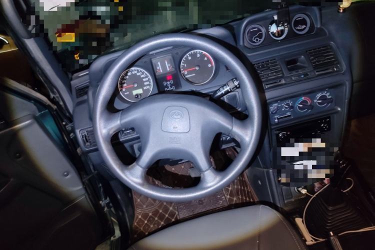 Used Leopaard Heijingang 2009 2.5T Diesel Two-Wheel Drive Steering Wheel