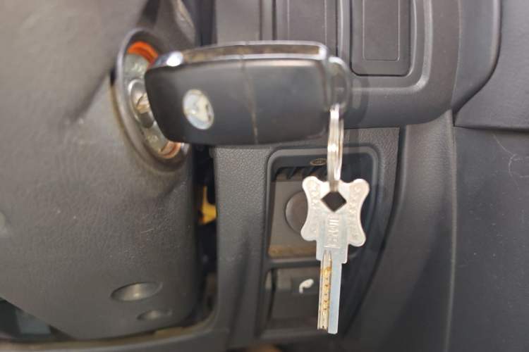 Used Leopaard Heijingang 2009 2.4L Manual Two-Wheel Drive Vehicle Key