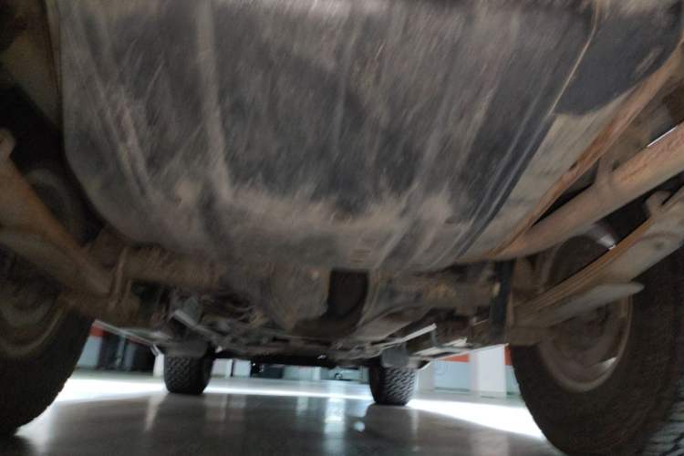 Used Leopaard Heijingang 2009 2.4L Manual Two-Wheel Drive Chassis Rear
