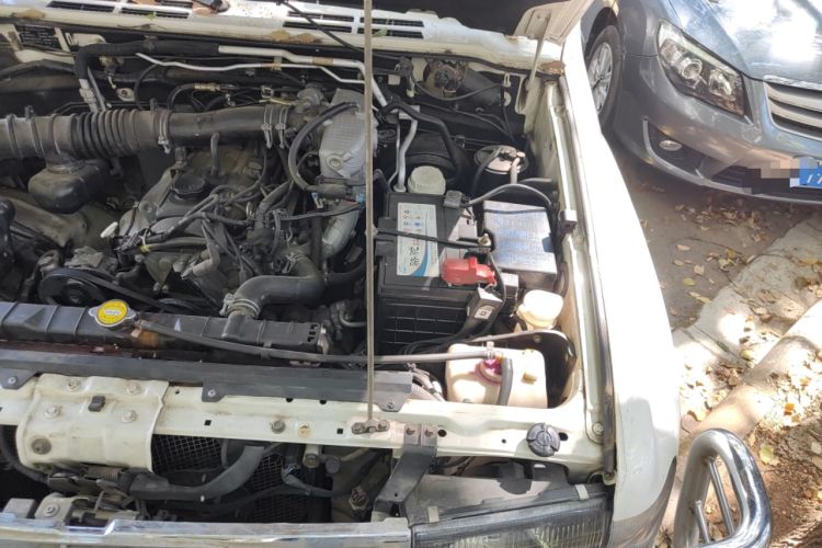Used Leopaard Heijingang 2009 2.4L Manual 4x4 Engine Bay Left