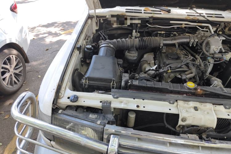 Used Leopaard Heijingang 2009 2.4L Manual 4x4 Engine Bay Right