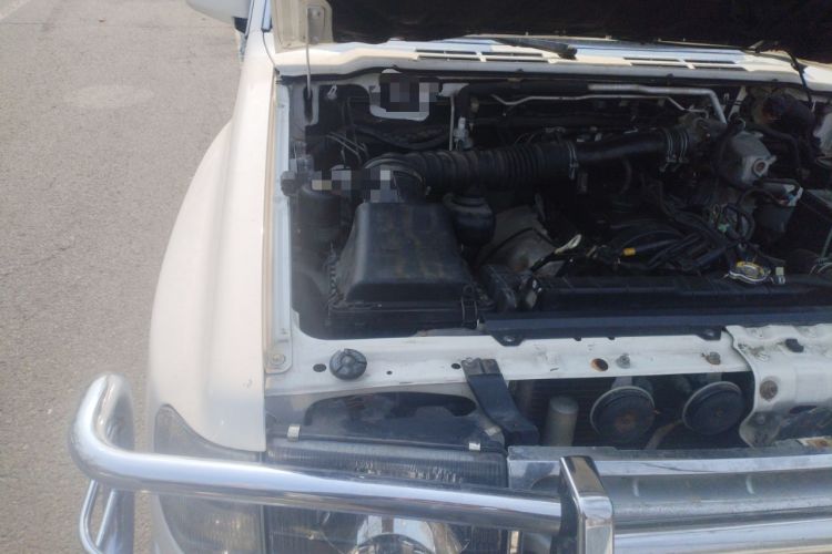 Used Leopaard Heijingang 2009 2.4L Manual 4x4 Engine Bay Right