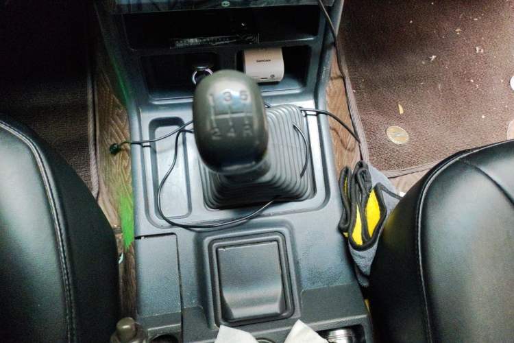 Used Leopaard Heijingang 2009 2.4L Manual Two-Wheel Drive Gear Lever