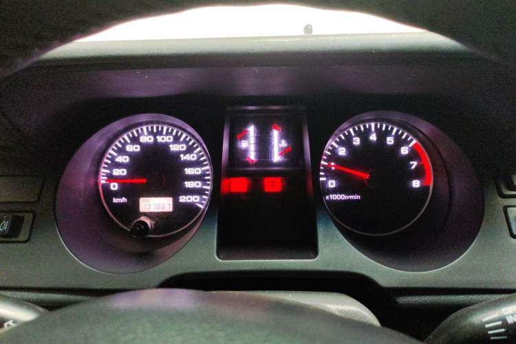 Used Leopaard Heijingang 2009 2.4L Manual Two-Wheel Drive Instrument Cluster
