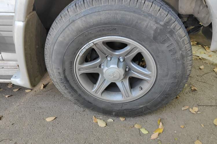 Used Leopaard Heijingang 2009 2.4L Manual 4x4 Right Front Wheel Hub