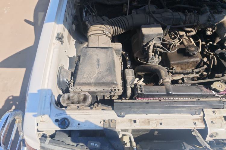 Used Leopaard Heijingang  Engine Bay Right