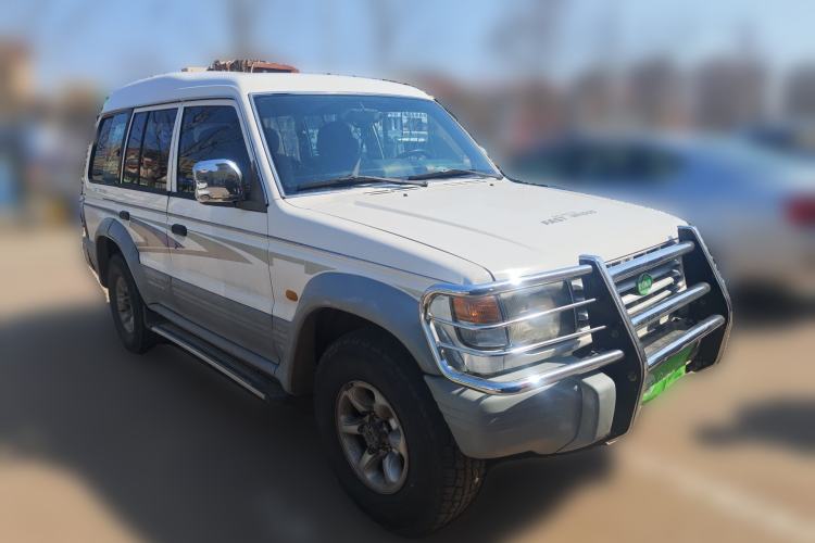 Used Leopaard Heijingang  Front Right 45 Deg