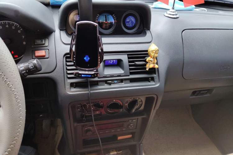 Used Leopaard Heijingang 2013 2.2L Manual 4x4 Standard Edition Audio And AC Panel