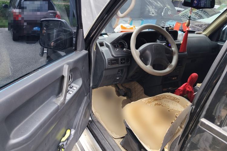 Used Leopaard Heijingang 2013 2.2L Manual 4x4 Standard Edition Driver Seat