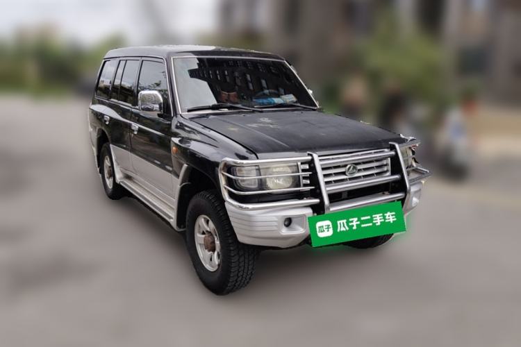 Used Leopaard Heijingang 2013 2.2L Manual 4x4 Standard Edition Front Right 45 Deg
