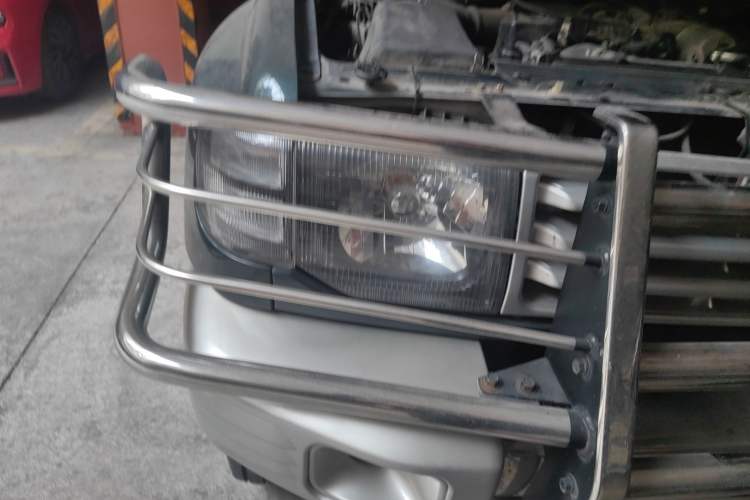 Used Leopaard Heijingang 2013 2.2L Manual Two-Wheel Drive Standard Version Right Front Headlight