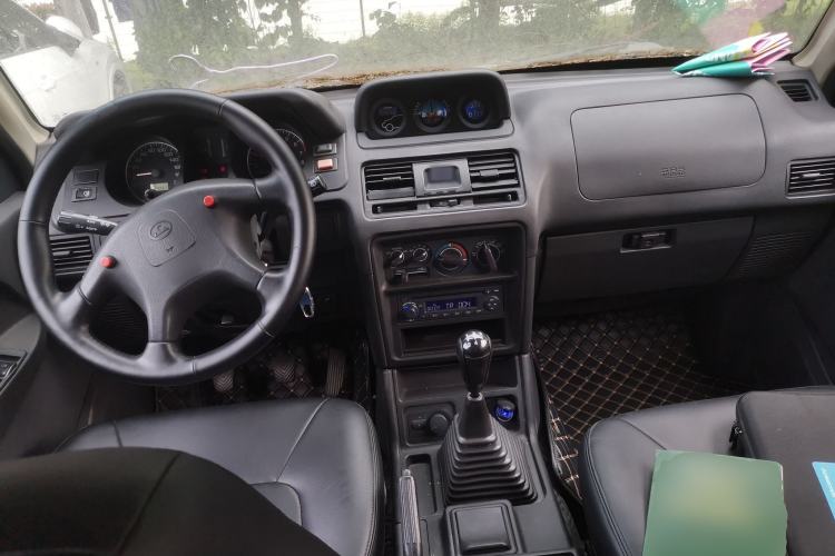 Used Leopaard Heijingang 2013 2.2L Manual 4x4 Standard Edition Center Console