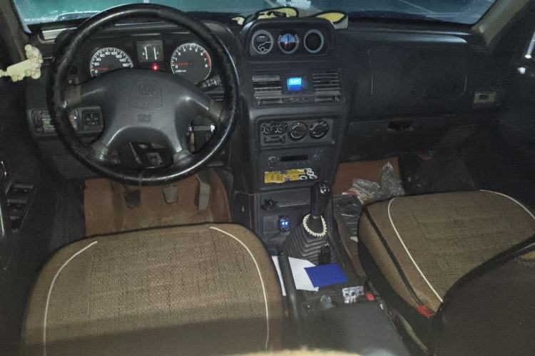 Used Leopaard Heijingang 2013 2.2L Manual Two-Wheel Drive Standard Version Center Console