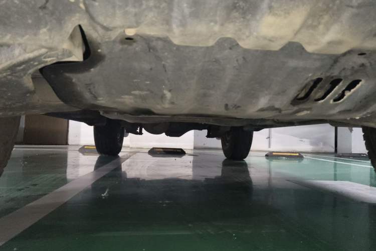 Used Leopaard Heijingang 2013 2.2L Manual Two-Wheel Drive Standard Version Chassis Front