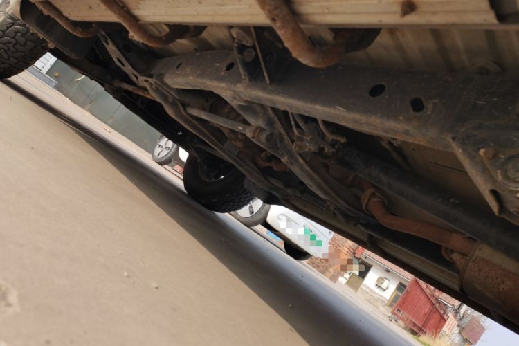 Used Leopaard Heijingang 2013 2.2L Manual Two-Wheel Drive Standard Version Chassis Rear Left