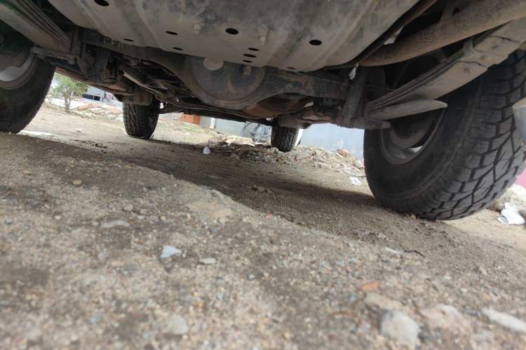 Used Leopaard Heijingang 2013 2.2L Manual Two-Wheel Drive Standard Version Chassis Rear