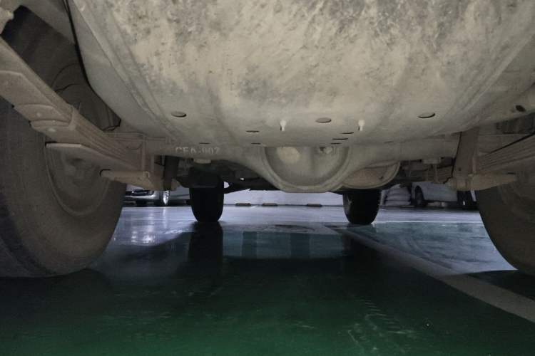 Used Leopaard Heijingang 2013 2.2L Manual Two-Wheel Drive Standard Version Chassis Rear