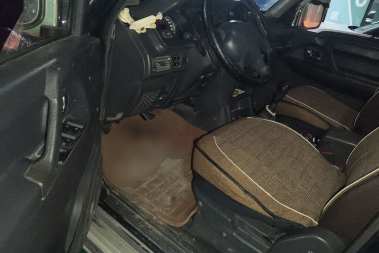 Used Leopaard Heijingang 2013 2.2L Manual Two-Wheel Drive Standard Version Driver Seat