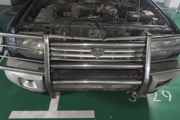Used Leopaard Heijingang 2013 2.2L Manual Two-Wheel Drive Standard Version Engine Bay
