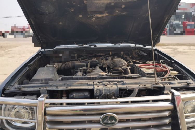 Used Leopaard Heijingang 2013 2.2L Manual Two-Wheel Drive Standard Version Engine Bay
