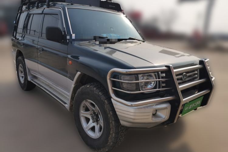 Used Leopaard Heijingang 2013 2.2L Manual Two-Wheel Drive Standard Version Front Right 45 Deg
