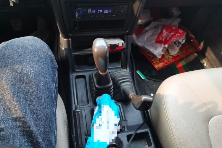 Used Leopaard Heijingang 2013 2.2L Manual Two-Wheel Drive Standard Version Gear Lever