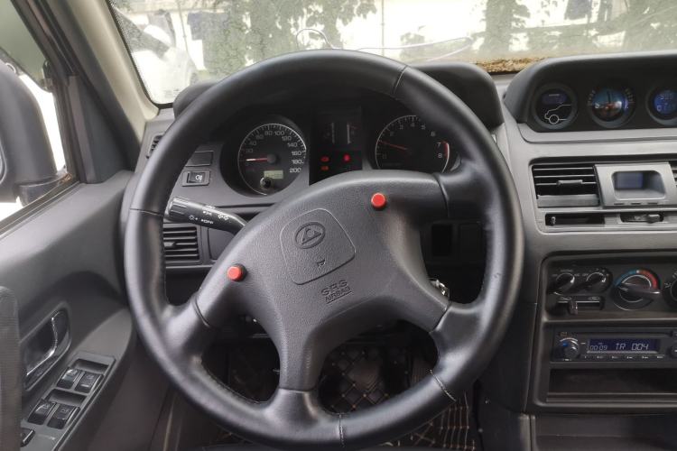 Used Leopaard Heijingang 2013 2.2L Manual 4x4 Standard Edition Steering Wheel